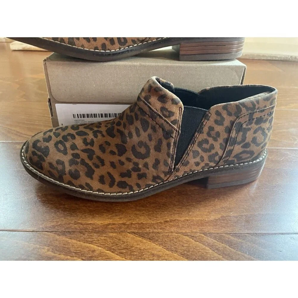 Clarks‎ Womens 5 M Camzin Step Leopard Animal Print Brown Leather Shoes NEW